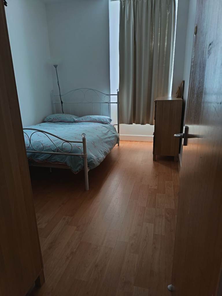 Double room to rent - fully furnished