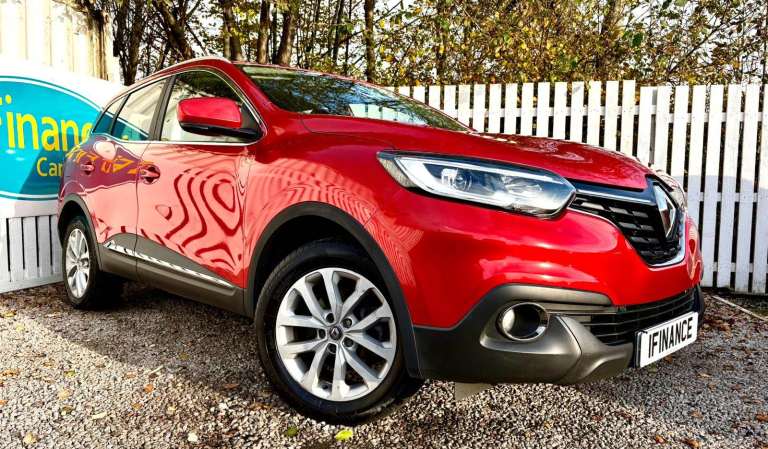 CAN'T GET CREDIT? CALL US! Renault Kadjar 1.3 TCe Dynamique Nav ENERGY - £199 DEPOSIT, £66 PER WEEK