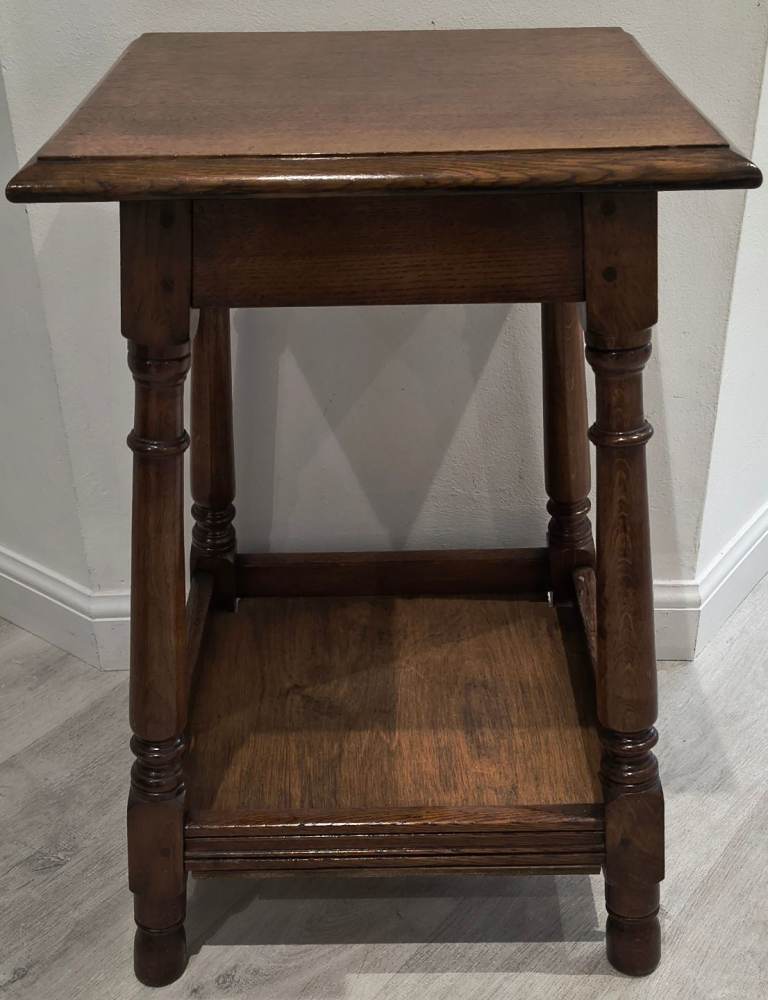 Antique Oak Joint Stool Side Coffee Table Lamp/Plant Stand Bedside 