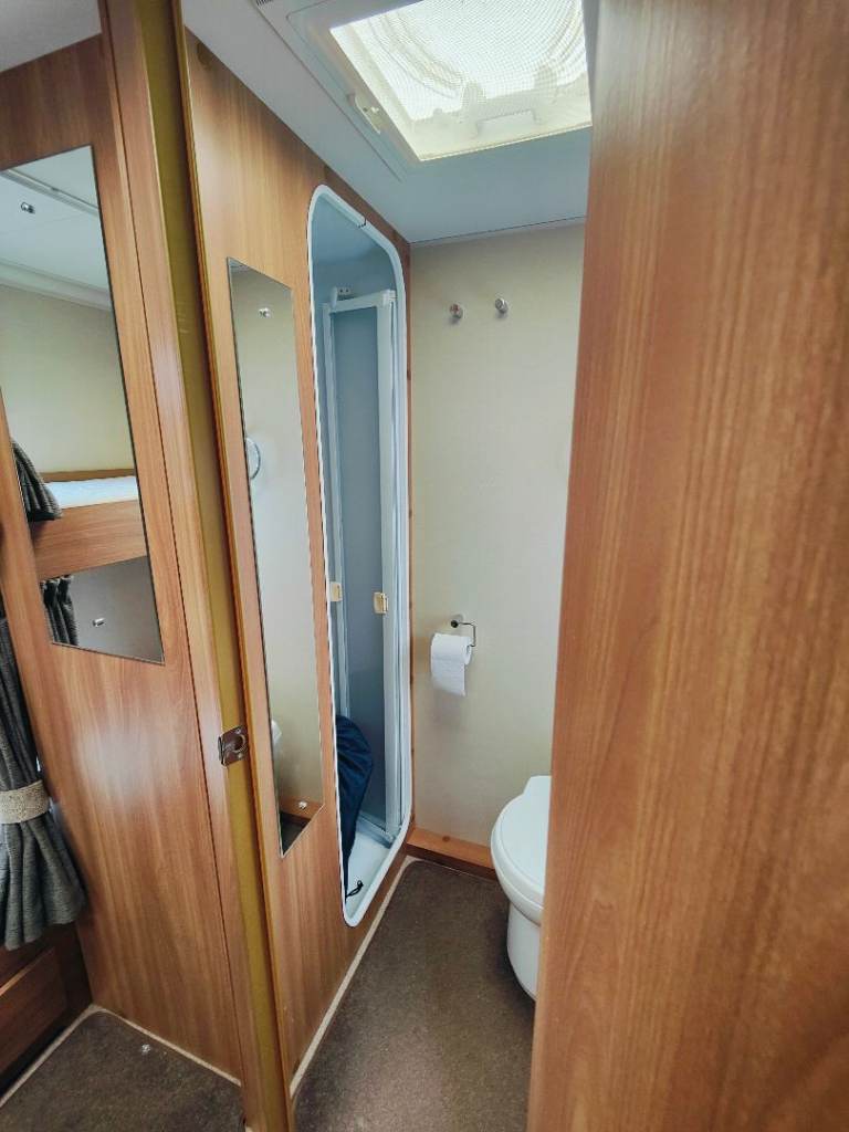 Swift Challenger Sport 585 6 berth caravan 2012