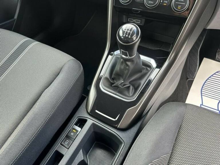 2018 Volkswagen T-Roc 1.0 TSI SE SUV 5dr Petrol Manual Euro 6 (s/s) (115 ps) HATCHBACK Petrol Manual