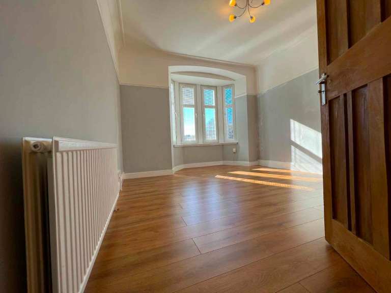 Office / Studio / Clinic / Consulting Room Available - £285.00pm