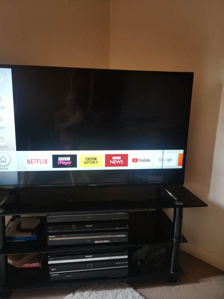 Polaroid 50 smart tv 