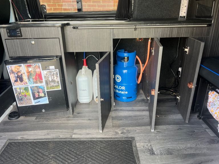 VW Transporter T5.1 2.0 LWB 2015 White. 