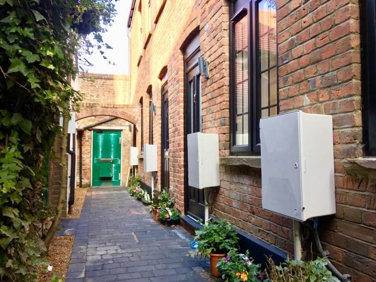 2 Bed Terraced House, East Street, HP5