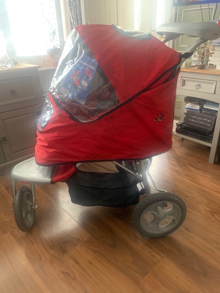 Pet stroller/pram as new
