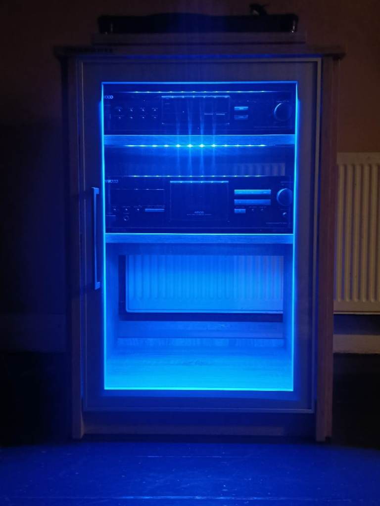 Delivery HiFi rack with LED lights 