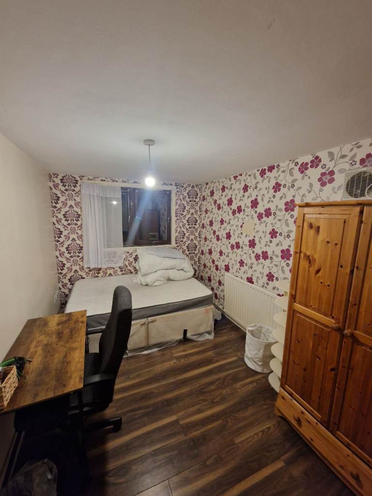 Double Room £625 bills included