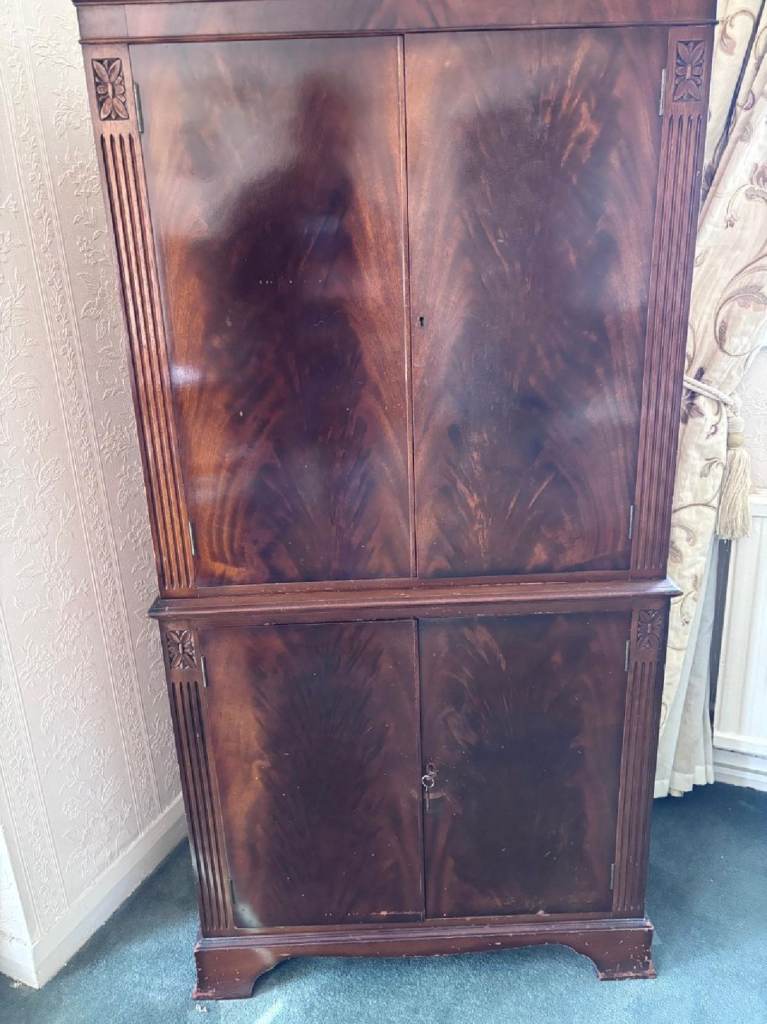 FURTHER REDUCED Cocktail Cabinet