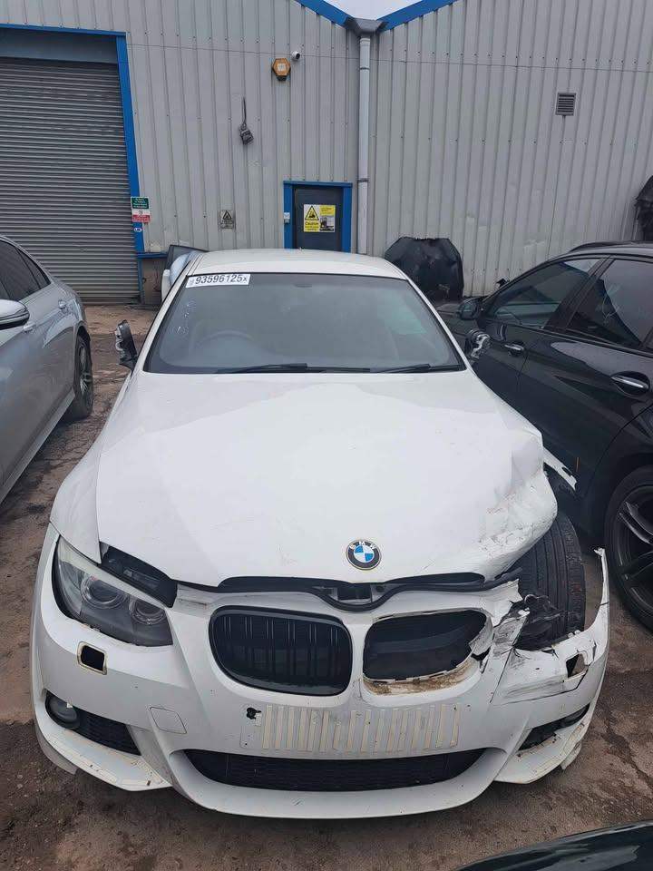 BMW 318I MSPORT LCI E92 DISMANTLING PARTS LIGHT WING DOOR MIRROR INTERIOR HEAD UNIT BOOT