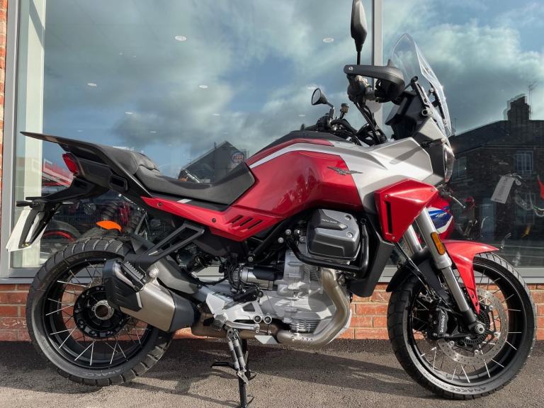 Moto Guzzi Stelvio V100