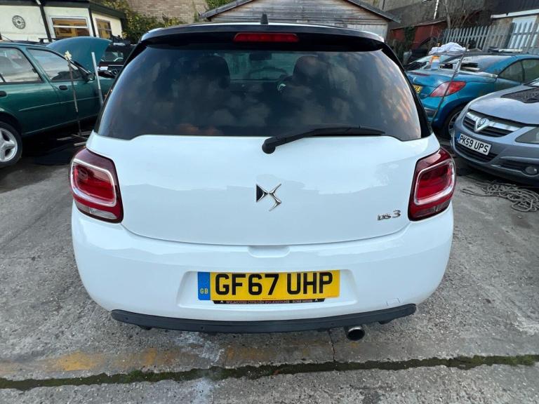 2017 DS Automobiles DS 3 1.2 PureTech 82 Connected Chic 3dr HATCHBACK PETROL Manual