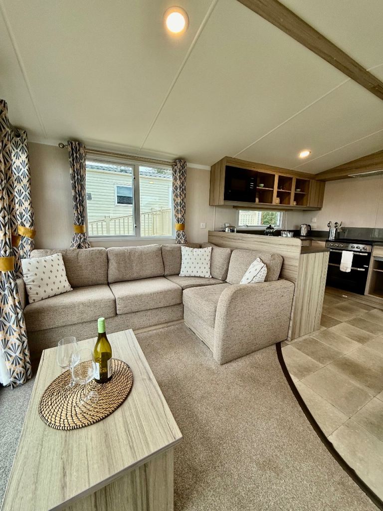 CARAVAN FOR SALE AT BEVERLEY HOLIDAYS - PRICE DROP