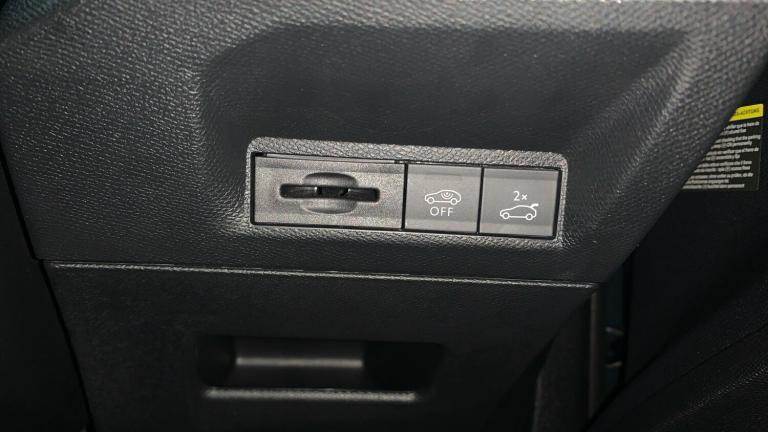 2025 Peugeot 5008 1.2 HYBRID GT SUV 5dr Petrol Hybrid e-DSC6 Euro 6 (s/s) (136 ps) SUV Hybrid Aut...