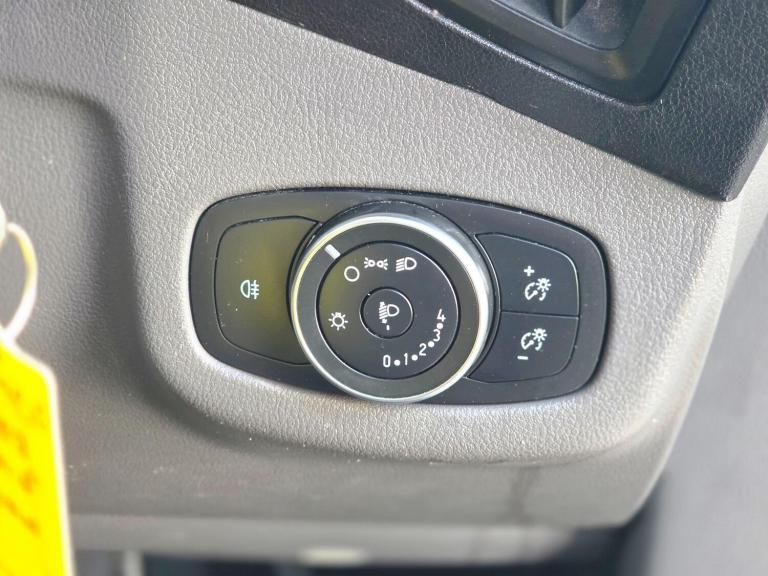 2018 Ford Transit Connect 1.5 220 EcoBlue Auto L1 Euro 6 (s/s) 5dr PANEL VAN Diesel Automatic