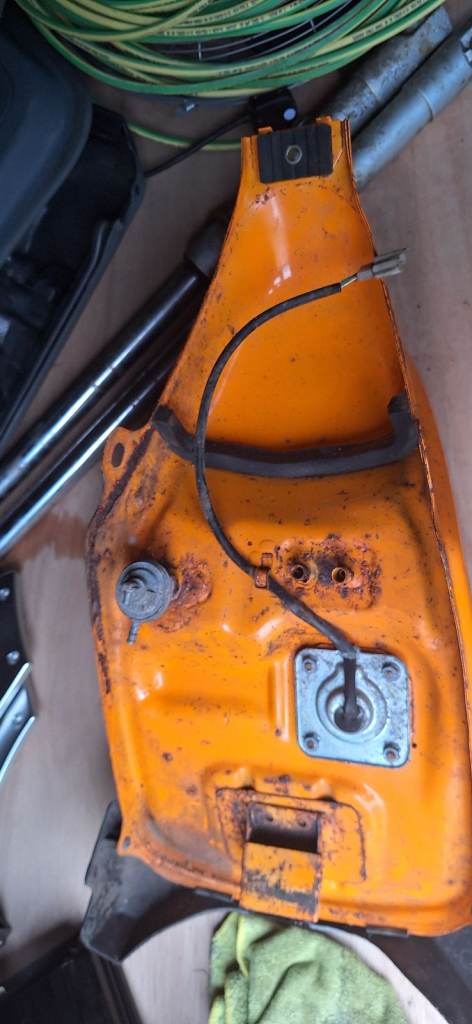 CBR 125 Petrol tank Repsol