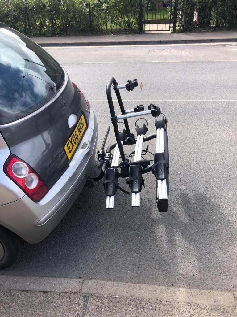TOWBAR MOUNTED CYCLE CARRIER RACK FOR 3 BIKES