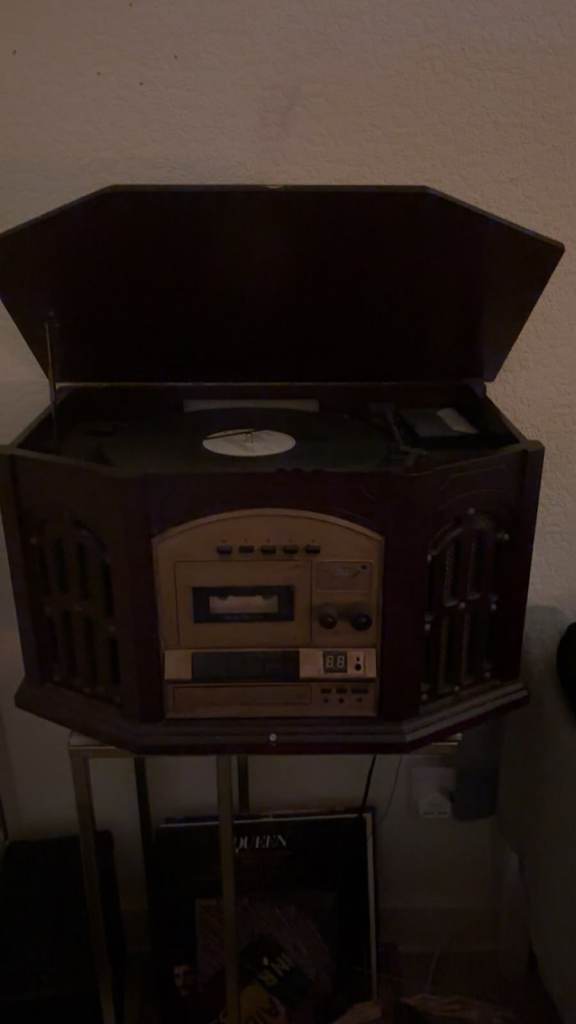 Retro Style Record Player with Cassette Deck and Radio