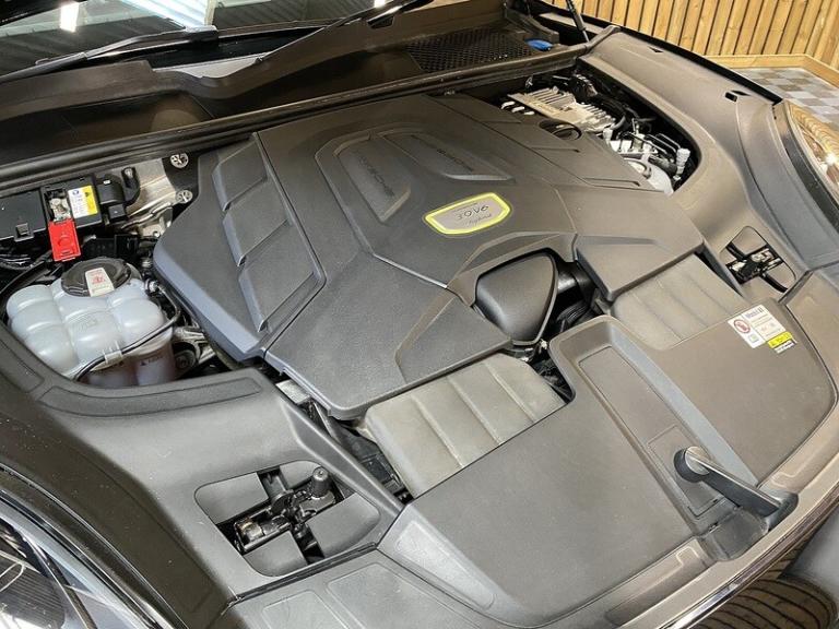 2022 Porsche Cayenne V6 E-Hybrid SUV HYBRID Automatic