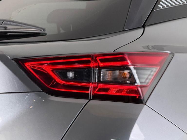 2022 Nissan Juke 1.6 Premiere Edition Auto Euro 6 5dr HATCHBACK Petrol/Electric Hybrid Automatic