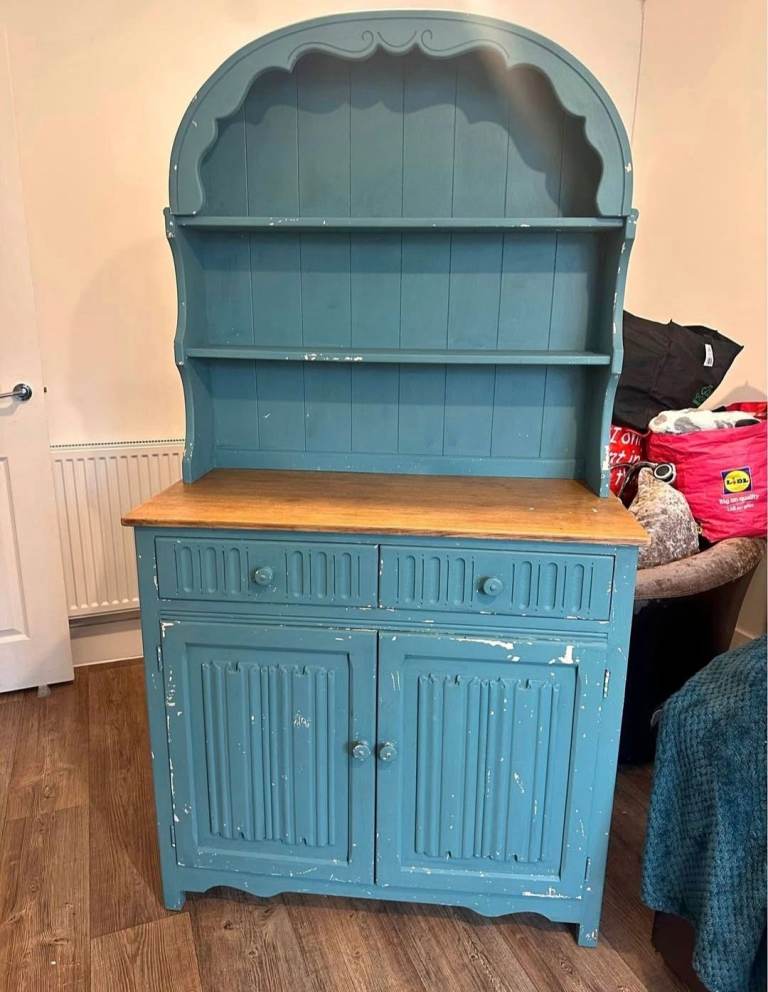 Solid wooden dresser / side board