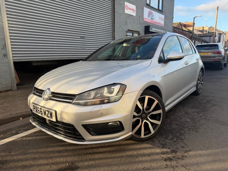 2016 Volkswagen Golf 2.0 TDI R-Line Edition 5dr - £35 Road Tax - Highest of Spec, Pan Roof HATCHB...