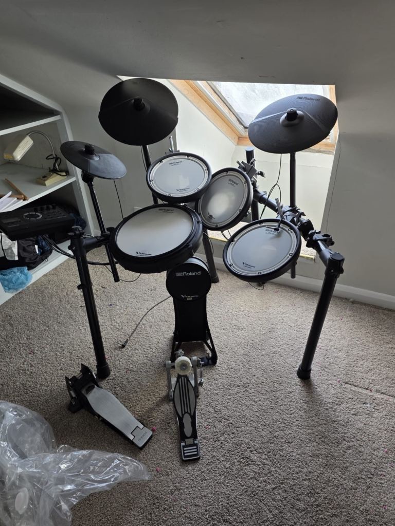 Roland Electronic Drum Kit - TD-1DMK - Good Condition