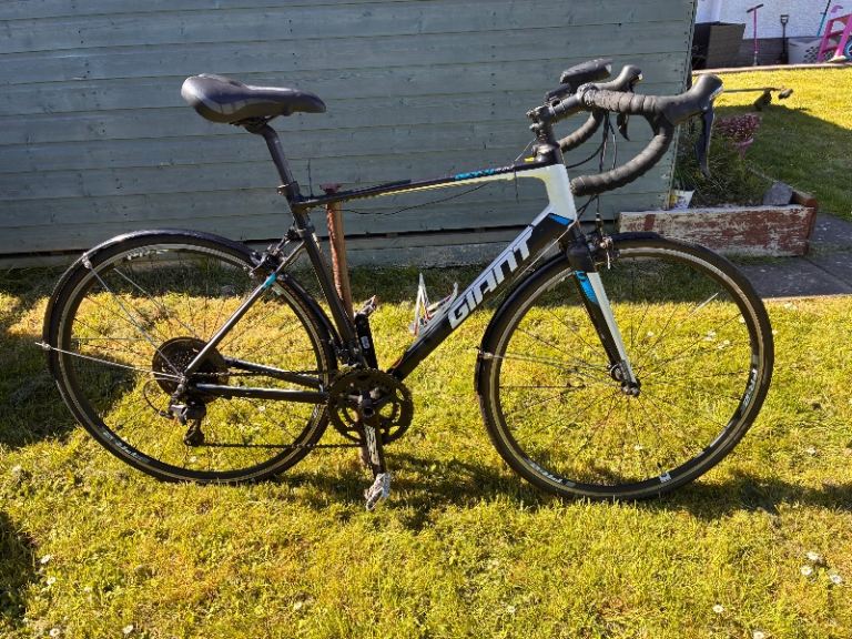Giant Def2 Road bike Medium size
