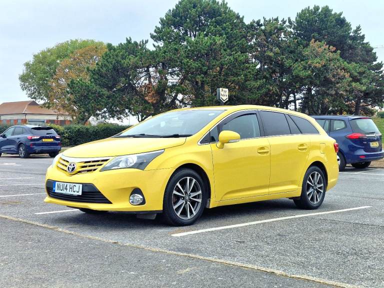 Toyota, AVENSIS, Estate, 2014, Manual, 1998 (cc), 5 doors