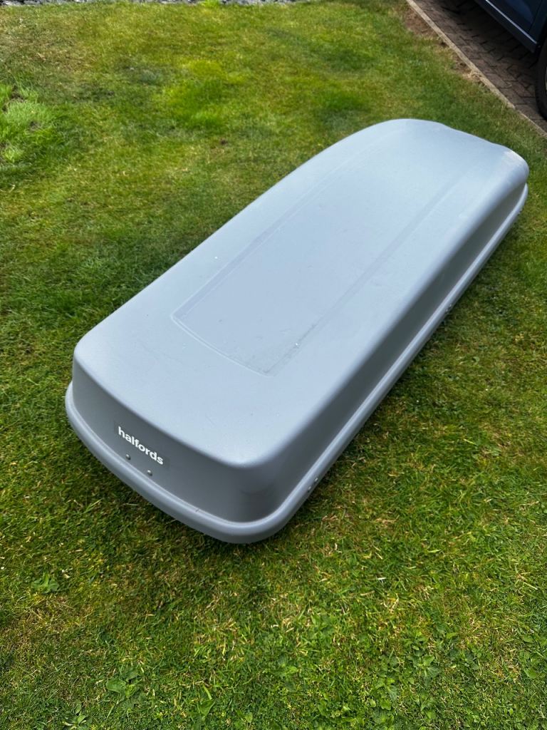 Halfords Roof Box 