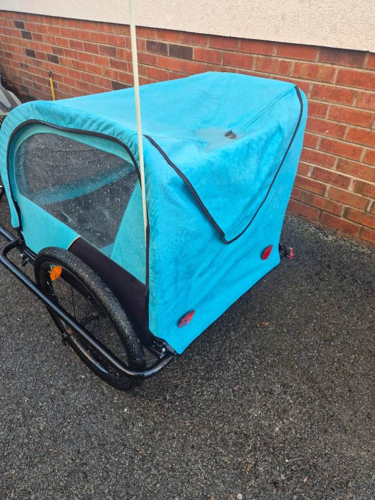 Kids bike trailer