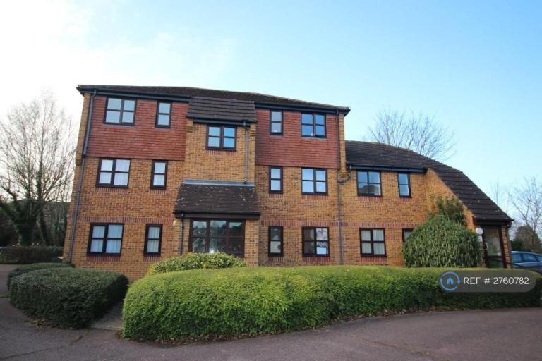 1 bedroom flat in Marmet Avenue, Letchworth Garden City, SG6 (1 bed) (#2760782)