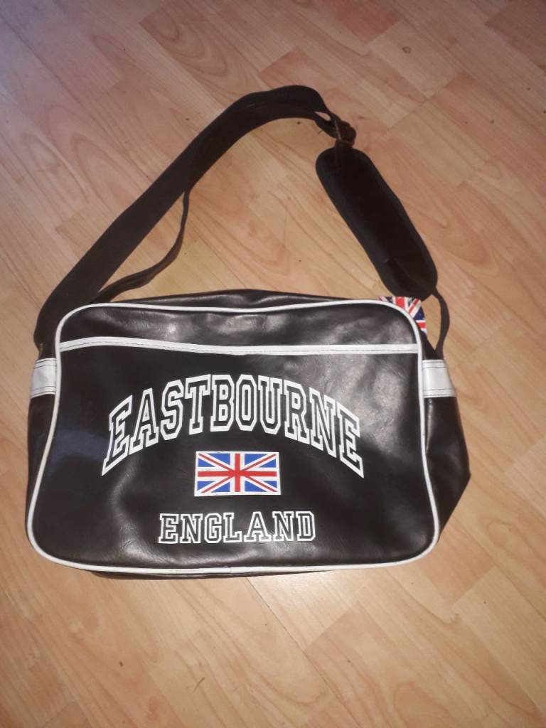 Retro vintage shoulder bag "Eastbourne England"
