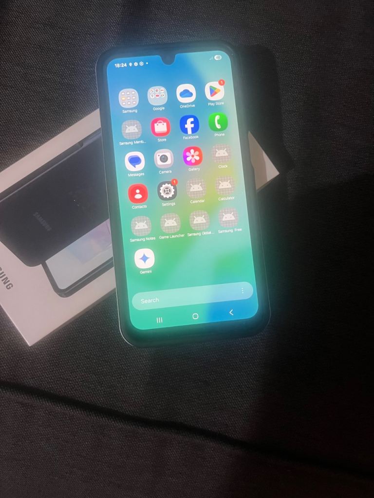 SAMSUNG GALAXY A16 5G 128GB BLUE BLACK HDR10 PLUS 6.7 INCH DISPLAY MOBILE(UNLOCKED)(MINT CONDITION)