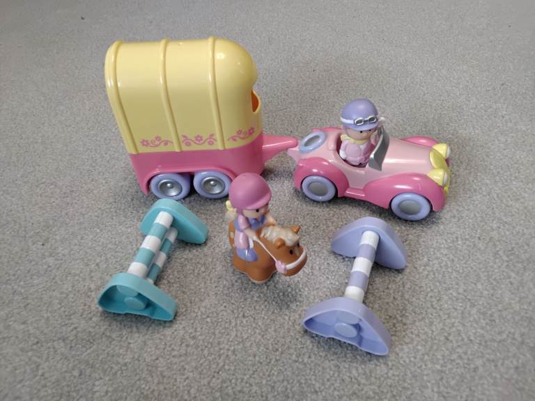 ELC Happyland Equestrian set