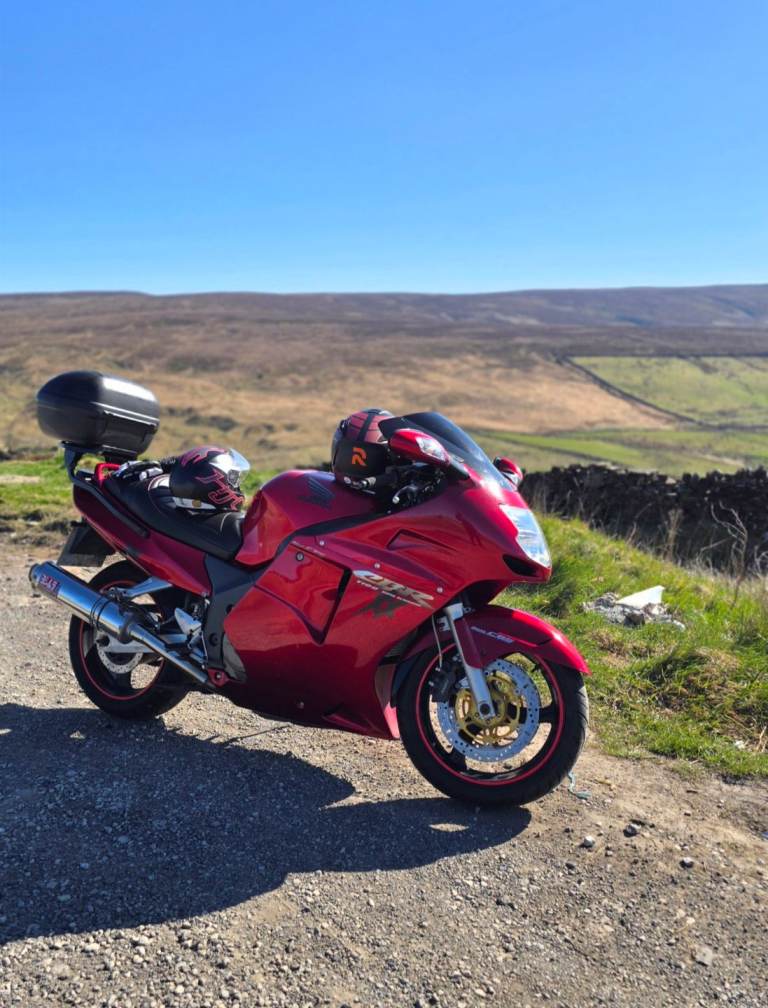 Honda, CBR, 1999, 1137 (cc) CBR1100xx Blackbird