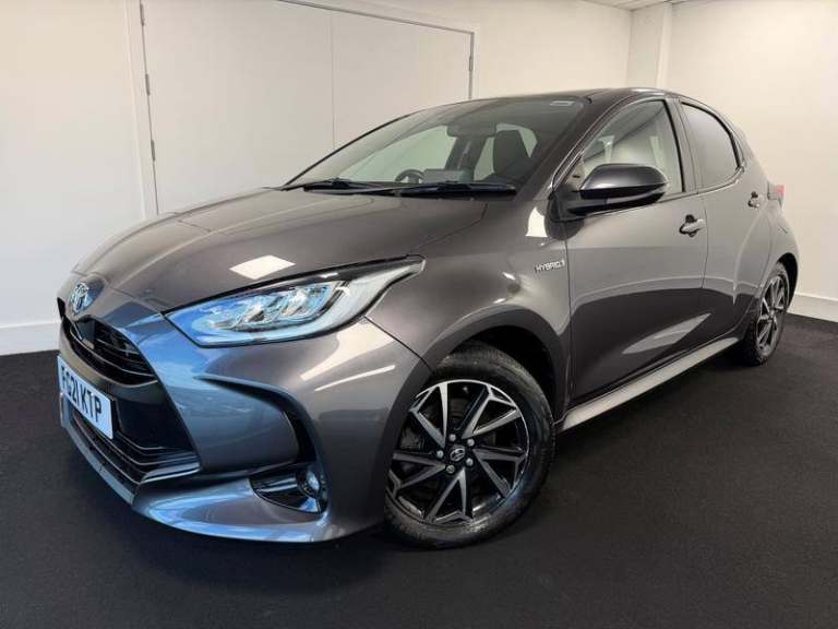 2021 Toyota Yaris HYBRID AUTOMATIC 1.5 VVT-h Design Hatchback 5dr Petrol Hybrid E-CVT Euro 6  Hat...