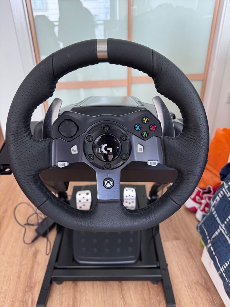 Logitech G923 Racing Wheel & Pedals for Xbox/PC - Good Condition