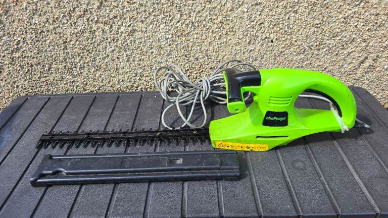 Challenge,  Corded Electric Hedge Trimmer 
