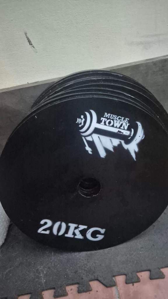 20, 10 and 5kg Muscle Town Steel Weight Plates 2inch hole