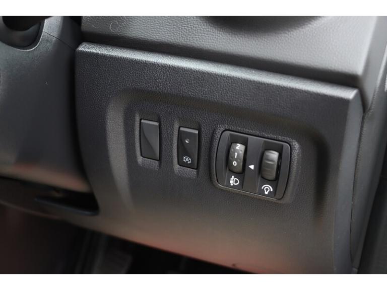 2018 Renault Captur TCe ENERGY Play SUV Petrol Manual