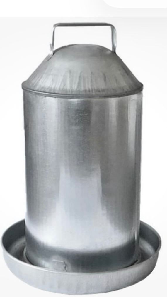 Chicken / bird water feeder