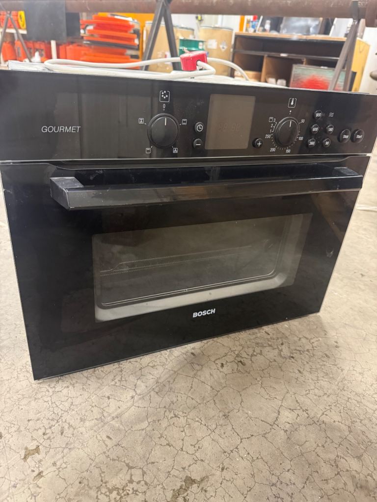 1 x Bosch built in oven and 1 x convection microwave 