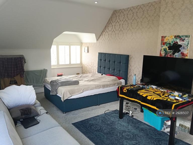1 bedroom in Purley, Purley, CR8 (#2928507)
