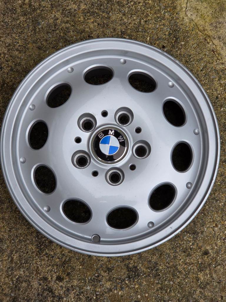 4 x BMW Z3 15 inch pepper pot Style 32 Alloy wheels