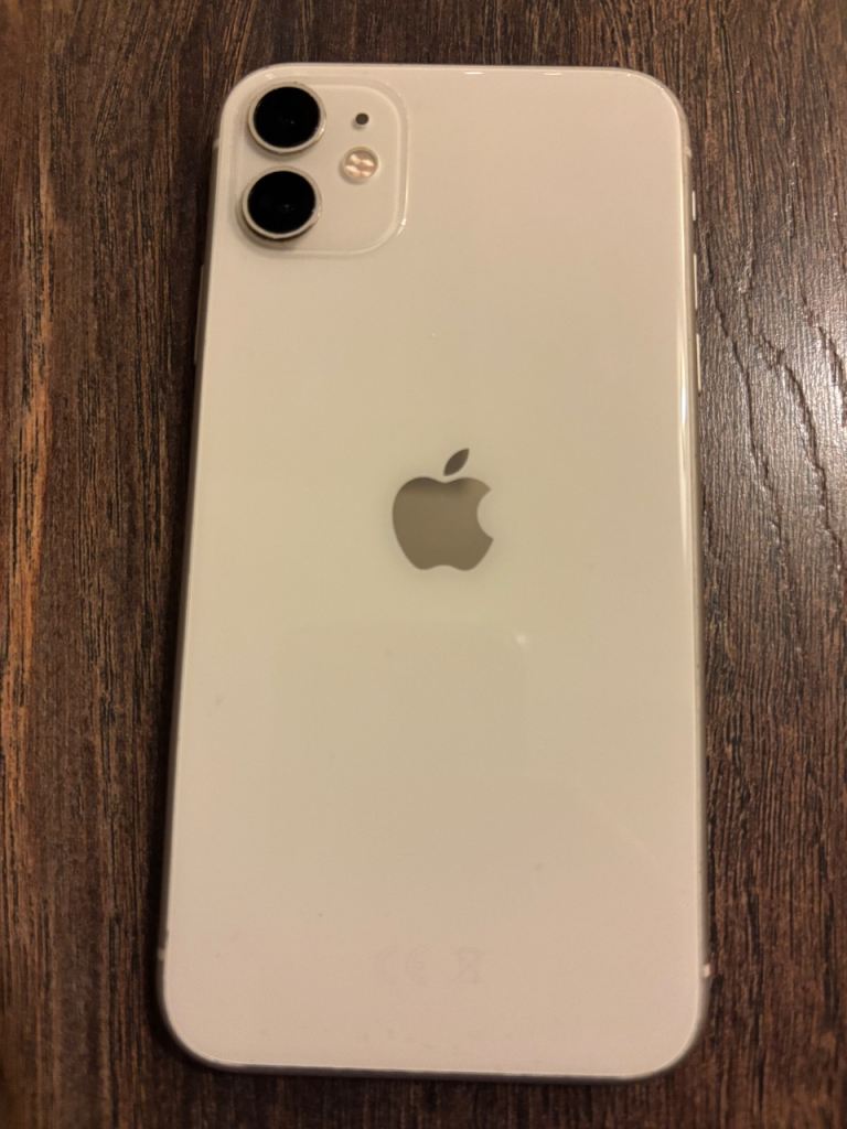 iPhone 11 128Gb - White