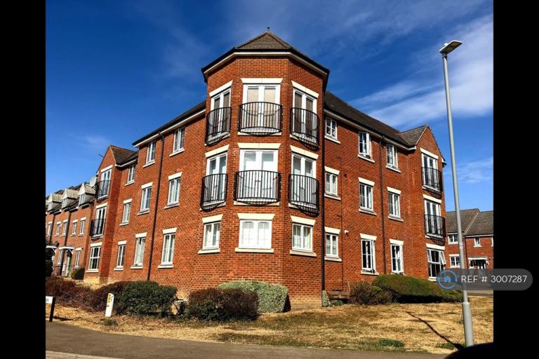 2 bedroom flat in Slatepits Croft, Olney, MK46 (2 bed) (#3007287)