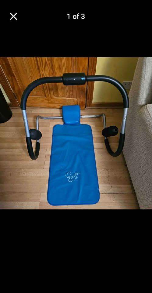 2 exercise equipmens both £20 sold as seen