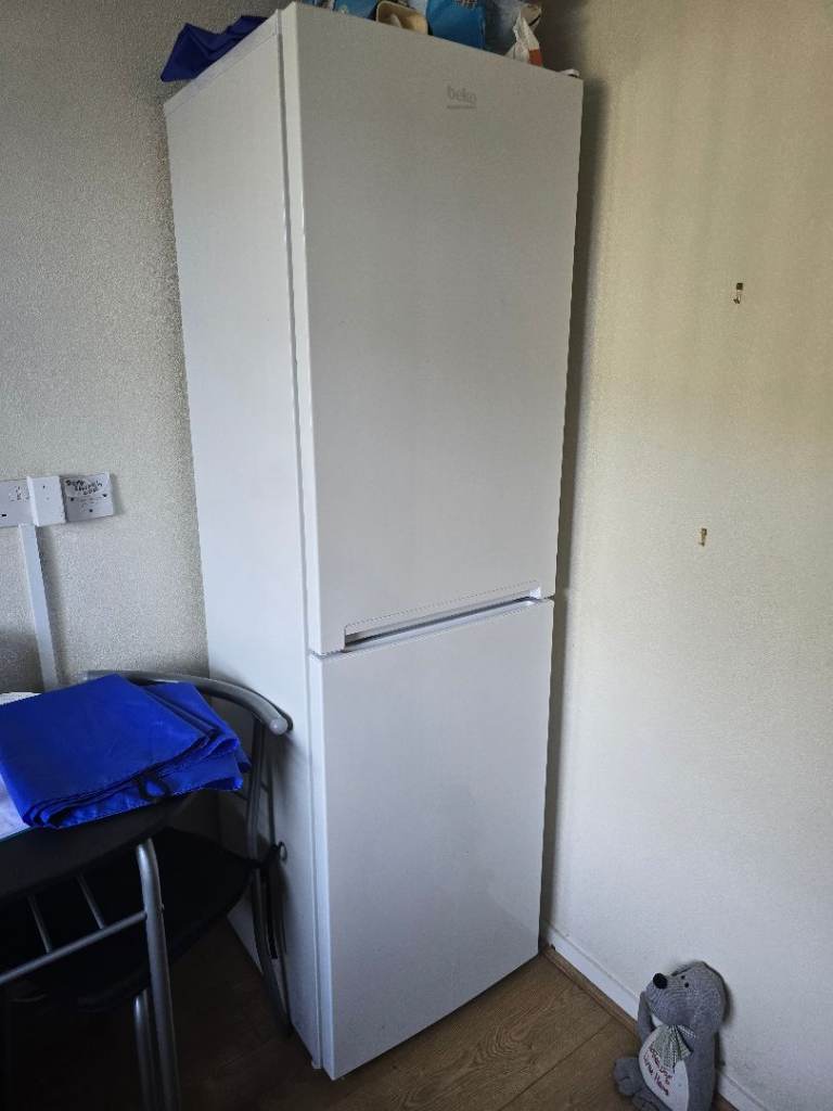White Fridge Freezer - Good Condition