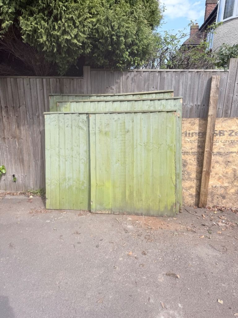 Free Fence Panels